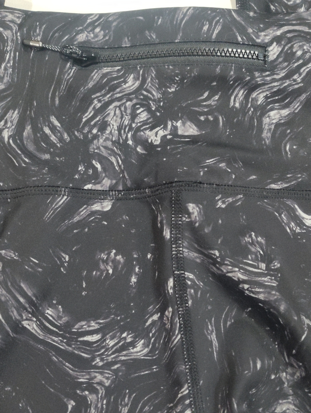 Lululemon Black Marble Swirl Print High-Waist Leggings In Size 10 - Picture 7 of 11